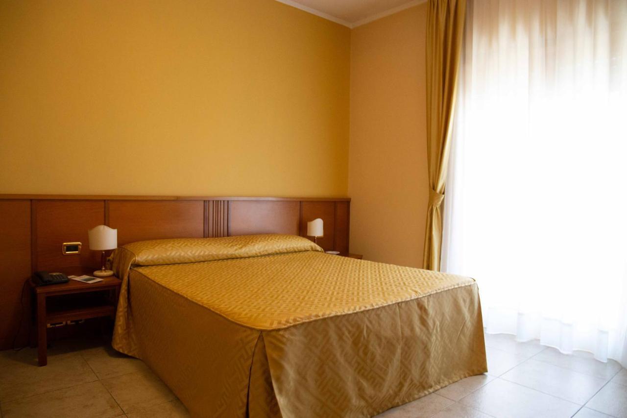 Hotel Maddaloni Tufino Экстерьер фото