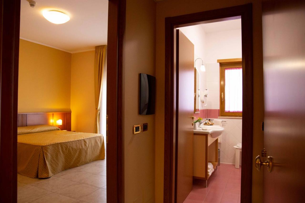 Hotel Maddaloni Tufino Экстерьер фото