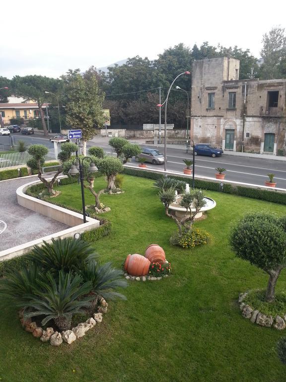 Hotel Maddaloni Tufino Экстерьер фото